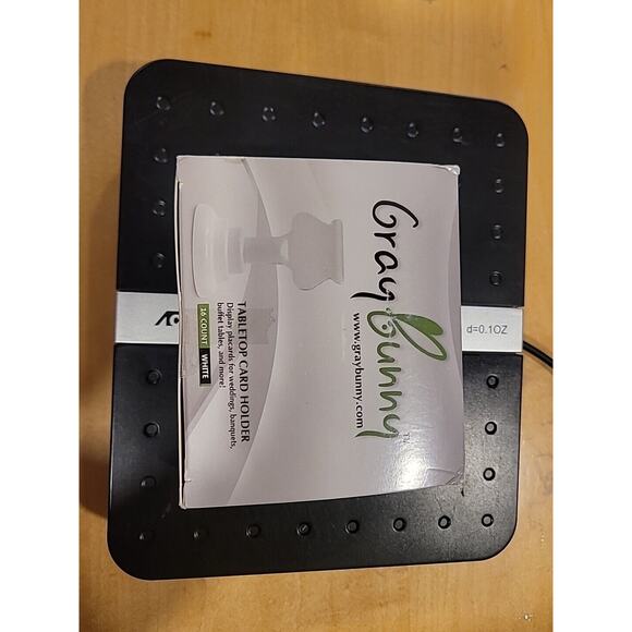 16 Pieces Metal Table Number Holders 1.5 Inches White Place Card Holder - Picture 6 of 8